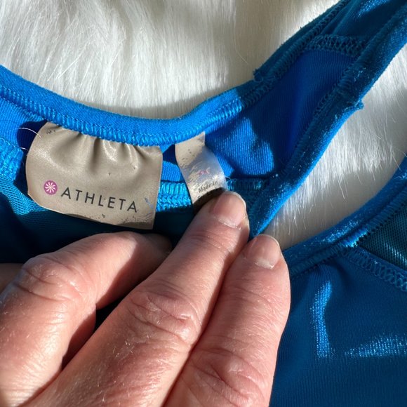Athleta Blue Racerback Tank Built In Bra Athletic Running Yoga MEDIUM #138396-01 - Picture 4 of 11